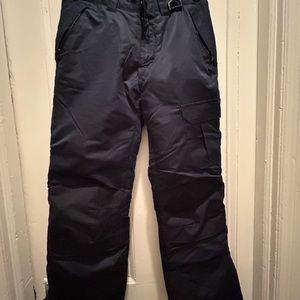 Boy ski pants size 8, worn skiing once, navy blue. Great condition